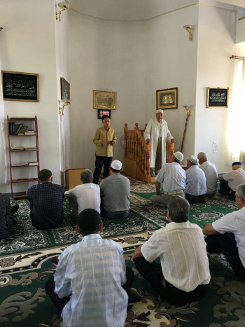 Сайфулла хазрат в мечети с. Мошаик